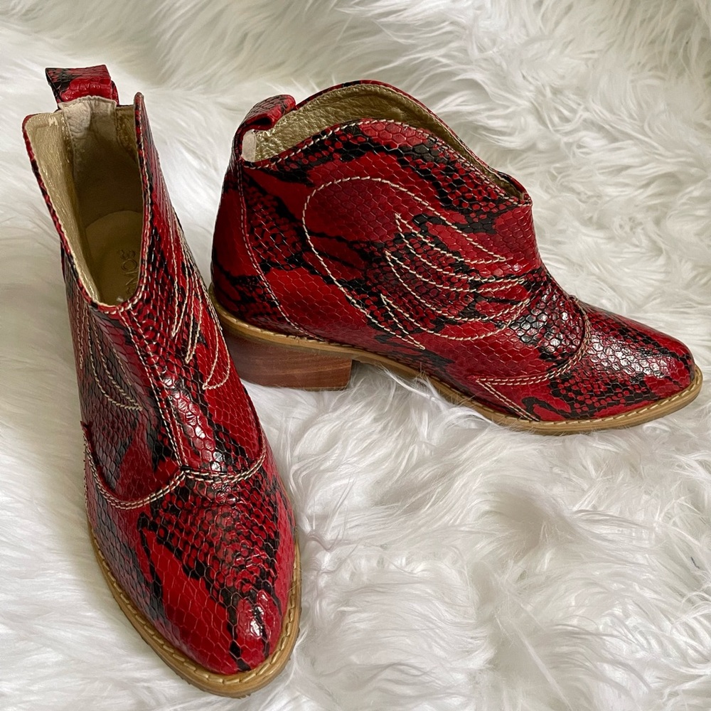 Leather Ankle Boots burgundy Pointed Western Embroidered size 36